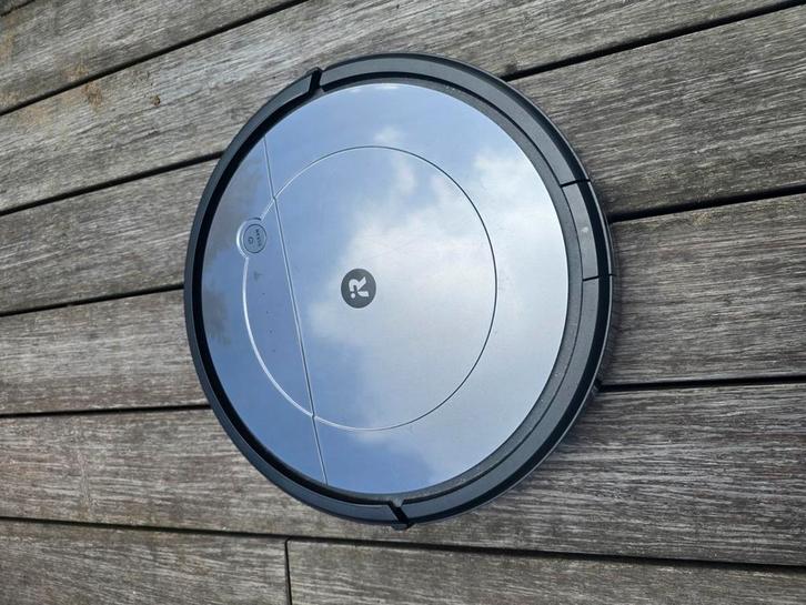 iRobot Roomba RVF-Y1 (stofzuig- en dweilrobot), Witgoed en Apparatuur, Stofzuigers, Gebruikt, Robotstofzuiger, Minder dan 1200 watt