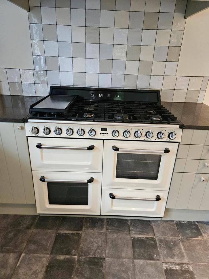 Smeg Fornuis - Gas & Elektrisch, Witgoed en Apparatuur, Fornuizen, Zo goed als nieuw, Vrijstaand, Gas, 5 kookzones of meer, 95 cm of meer
