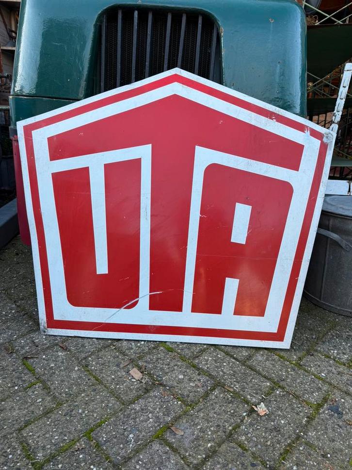 Dubbelzijdig UTA metalen reclamebord, Verzamelen, Merken en Reclamevoorwerpen, Gebruikt, Reclamebord, Ophalen