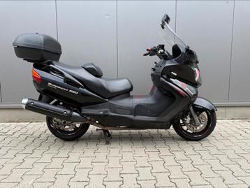 Suzuki Burgman 650 executive ABS . Inruil mogelijk beschikbaar voor biedingen