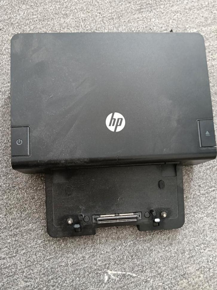 HP Docking Station met Voeding – Veel Aansluitmogelijkheden!, Computers en Software, Dockingstations, Gebruikt, Laptop, Ophalen of Verzenden