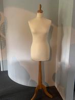 Dames paspop met houten driepoot, Hobby en Vrije tijd, Naaien en Fournituren, Ophalen, Gebruikt, Paspop