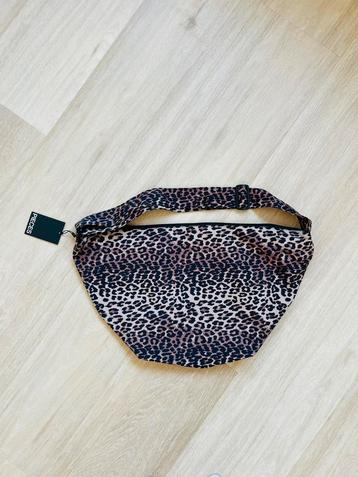 Leopard tas schoudertas pieces beschikbaar voor biedingen