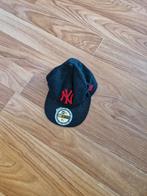 New york yankees black red cap, Pet, Ophalen of Verzenden, Zo goed als nieuw, 57 cm (M, 7⅛ inch) of minder