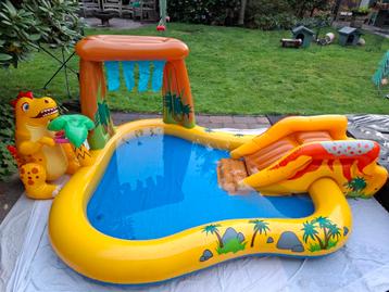 Super gaaf Jungle Dino avontuur zwembad Intex met glijbaan  beschikbaar voor biedingen