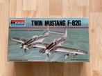 Monogram F-82E/G Twin Mustang (7501) 1/72, Hobby en Vrije tijd, Modelbouw | Vliegtuigen en Helikopters, Nieuw, Overige merken