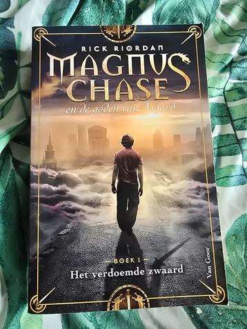 Rick Riordan: Magnus Chase en de Goden van Asgard, verdoemde beschikbaar voor biedingen
