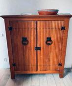 Antieke kast, zwitserse kast, robuuste kast, koloniale kast, Antiek en Kunst, Ophalen