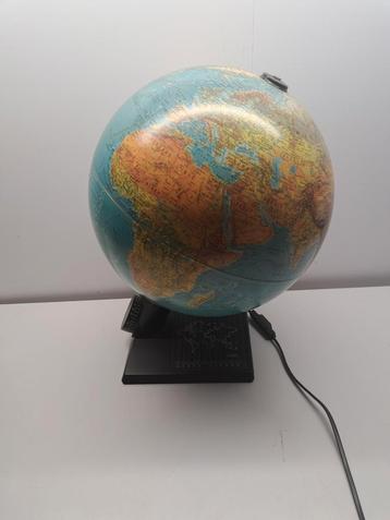 Scan Globe made in Denmark wereldbol lamp beschikbaar voor biedingen