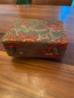 Sieradendoosje van oosterse stof, Ophalen of Verzenden