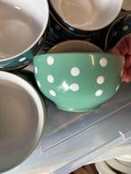 Soepkommen polka dot licht en donker groen, Huis en Inrichting, Keuken | Servies, Ophalen, Zo goed als nieuw, Overige stijlen
