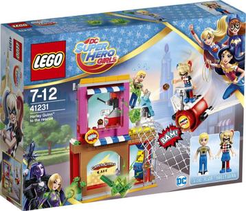 LEGO DC Super Hero Girls Harley Quinn Schiet te Hulp - 41231 beschikbaar voor biedingen