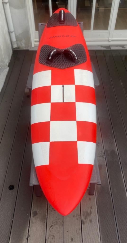 D'Light waveboard; 230/60/90l Nieuwstaat TEAB, Watersport en Boten, Windsurfen, Zo goed als nieuw, Plank, Minder dan 250 cm, Met vin(nen)