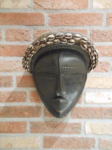 Maskers ( Afrikaanse Kunst ) beschikbaar voor biedingen