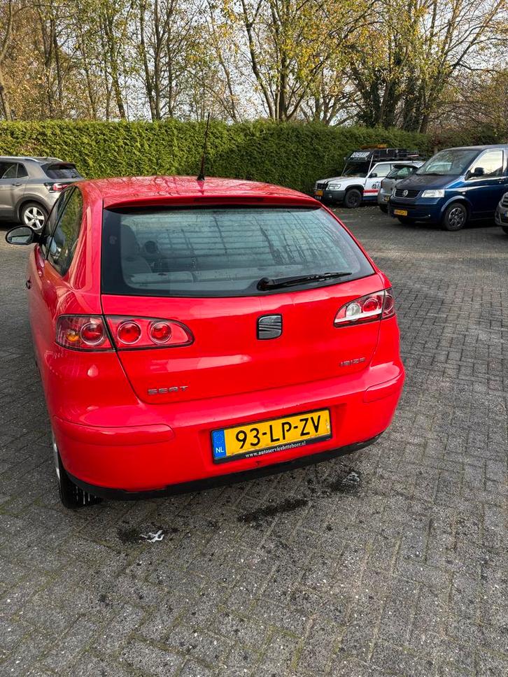 Seat Ibiza 1.4 16V 55KW 2003 Rood, Auto's, Seat, Particulier, Ibiza, Airbags, Centrale vergrendeling, Elektrische ramen, Benzine