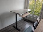 Ikea 160cm standing desk, Huis en Inrichting, Bureaus, Ophalen, Zo goed als nieuw
