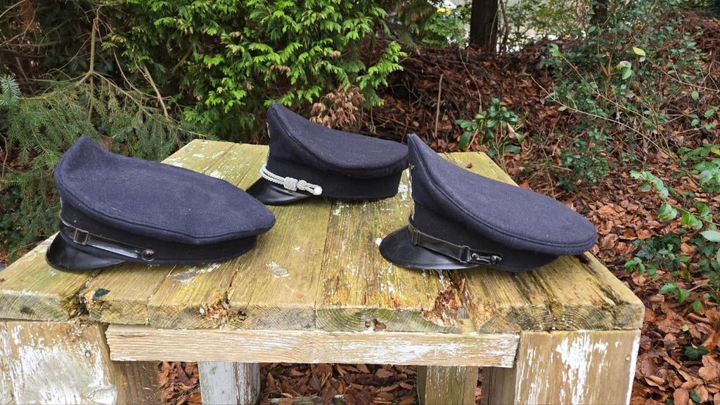 WO2 luchtbeschermings petten., Verzamelen, Militaria | Tweede Wereldoorlog, Ophalen of Verzenden, Duitsland