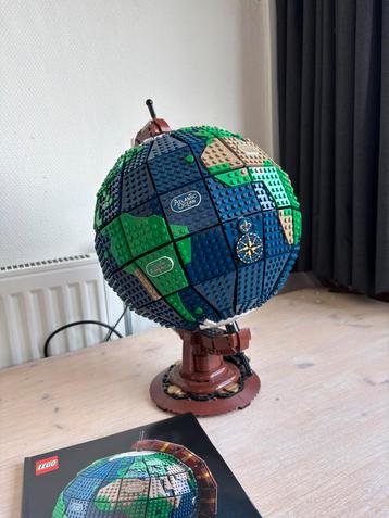 Lego 21332 Ideas wereldbol beschikbaar voor biedingen