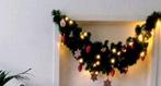 Volle guirlande met led lampjes en versiering, Diversen, Kerst, Ophalen of Verzenden, Zo goed als nieuw