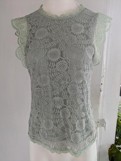 Pieces Mintgroene Kant Top - Maat M, Kleding | Dames, Tops, Zo goed als nieuw, Maat 38/40 (M), Groen, Zonder mouw, Ophalen of Verzenden