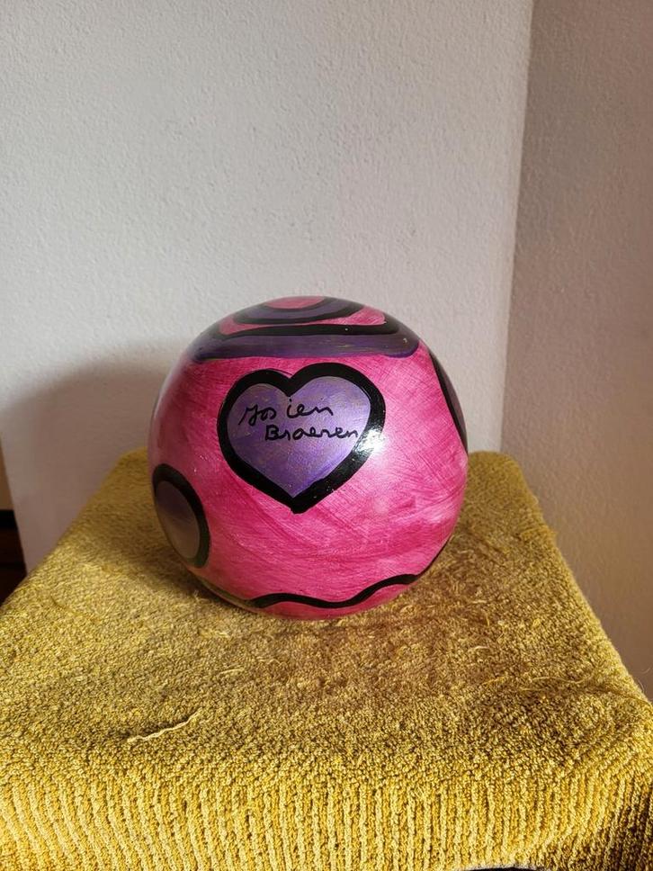 Decoratieve beschilderde bol van Josien Broeren, Huis en Inrichting, Woonaccessoires | Overige, Zo goed als nieuw, Ophalen of Verzenden