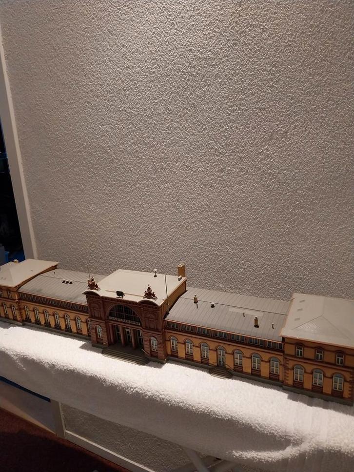 Kibri, station Bonn, Hobby en Vrije tijd, Modeltreinen | H0, Gebruikt, Brug, Tunnel of Gebouw, Gelijkstroom of Wisselstroom, Overige merken