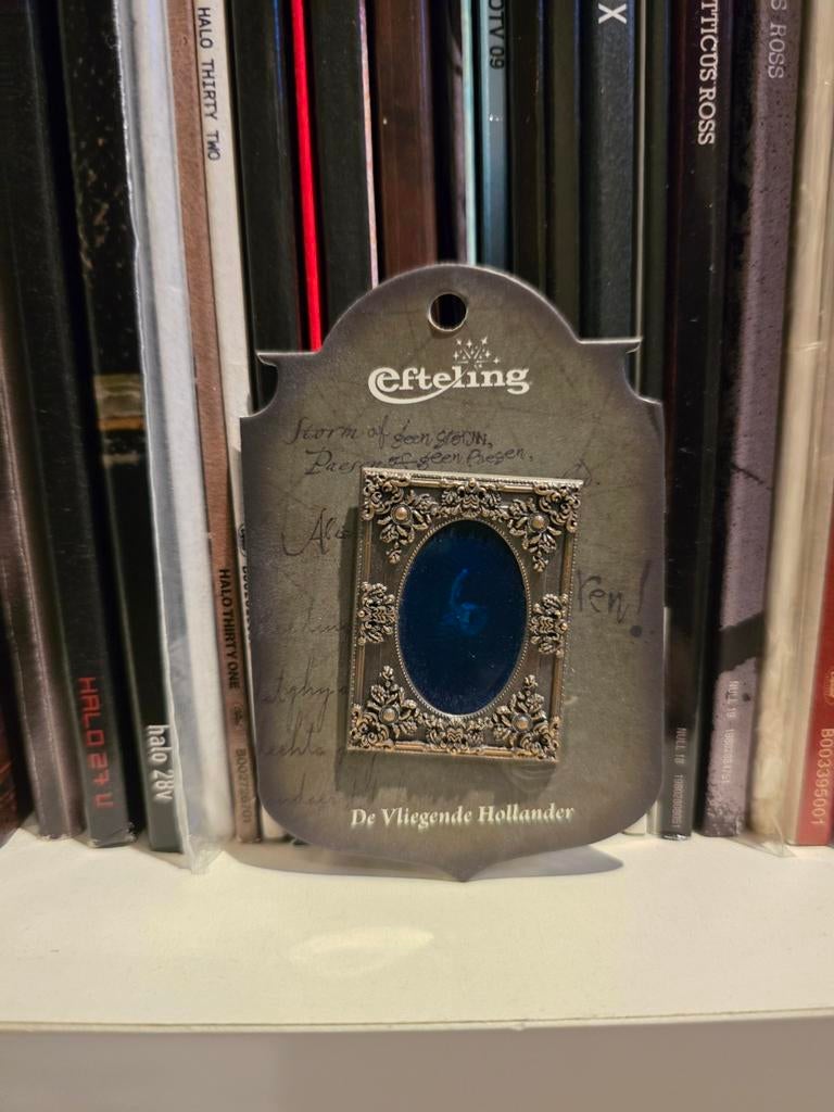 Efteling De Vliegende Hollander Pin, Verzamelen, Efteling, Ophalen of Verzenden, Nieuw, Button of Speldje