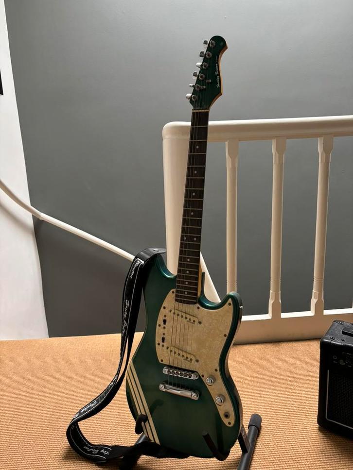 Harley Benton elektrisch gitaar, Muziek en Instrumenten, Snaarinstrumenten | Gitaren | Elektrisch, Zo goed als nieuw, Solid body