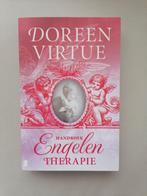 Handboek Engelentherapie - Doreen Virtue, Boeken, Achtergrond en Informatie, Spiritualiteit algemeen, Ophalen of Verzenden, Zo goed als nieuw