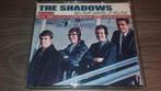 The Shadows ‎- Single Collection [2 CD], Cd's en Dvd's, Ophalen of Verzenden, 1980 tot 2000, Zo goed als nieuw