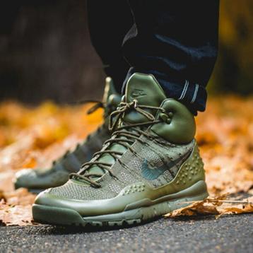 Nike Lupinek Flyknit Cargo beschikbaar voor biedingen