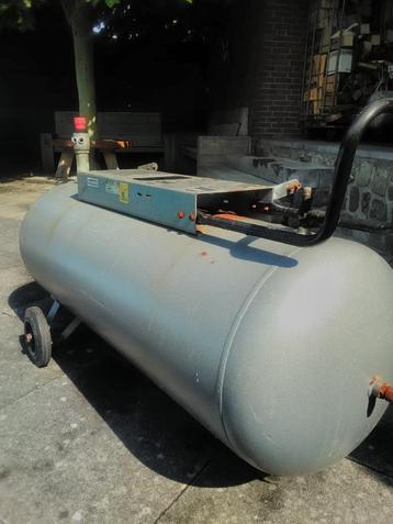 compressortank beschikbaar voor biedingen