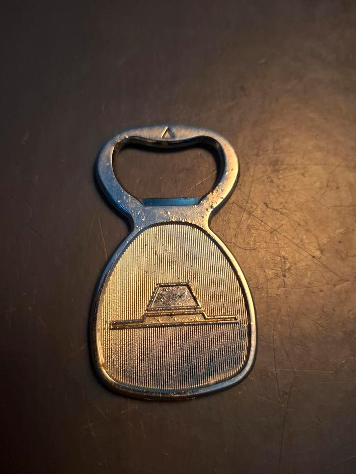 Vintage Flessenopener met Logo van Pakhoed (Spin the bottle), Verzamelen, Retro, Overige typen, Ophalen of Verzenden