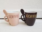 Koffie kopjes met lepel 2 stuks, Huis en Inrichting, Ophalen of Verzenden, Zo goed als nieuw, Overige stijlen, Kop(pen) en/of Schotel(s)