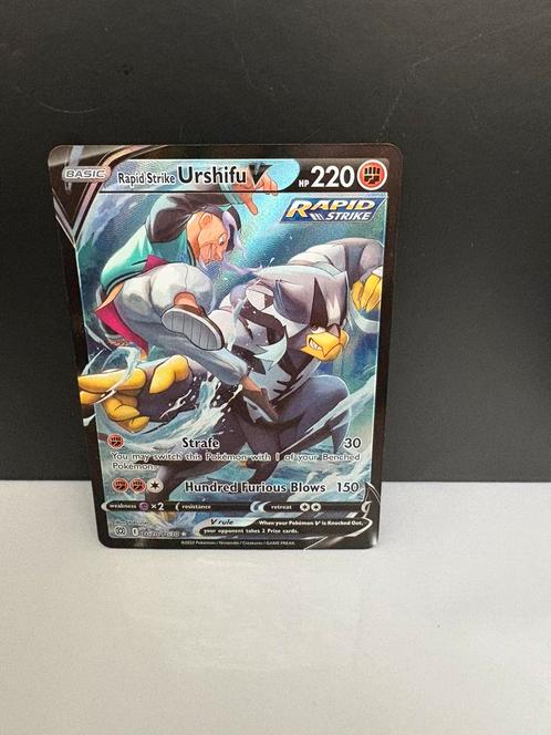 Rapid strike urshifu, Hobby en Vrije tijd, Verzamelkaartspellen | Pokémon, Zo goed als nieuw, Meerdere kaarten, Foil, Ophalen of Verzenden