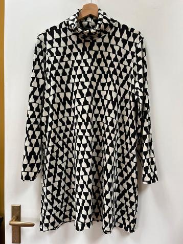Mooie tuniek, Gudrun Sjoden, maat M, zwart/wit beschikbaar voor biedingen