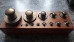 Antiek gewichten blok met 13 gewichten, Ophalen of Verzenden