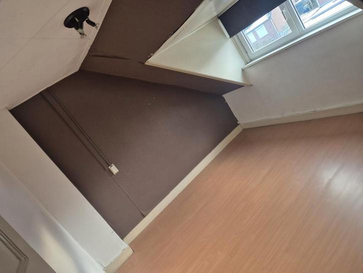 Te huur €1050, 3 slaapkamer, Geleen, Huizen en Kamers, Huizen te huur