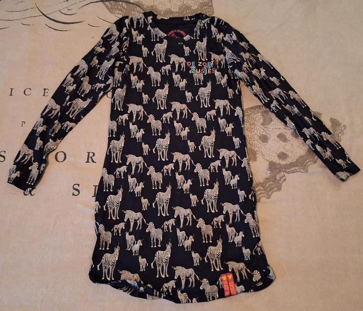 Jurk zebra's Zoete Zusjes, Kinderen en Baby's, Kinderkleding | Maat 122, Zo goed als nieuw, Meisje, Jurk of Rok, Ophalen of Verzenden