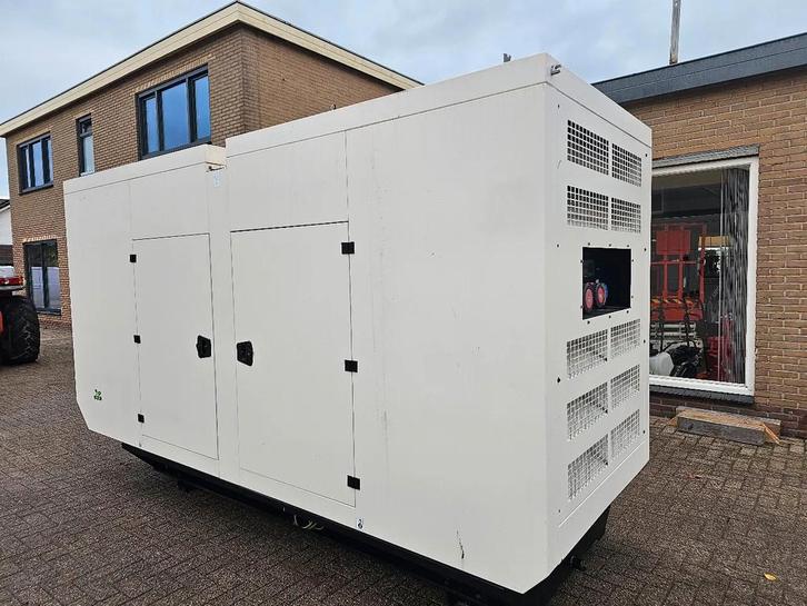 Volvo Penta Generator 225 kva bj 2020 (bj 2020), Zakelijke goederen, Machines en Bouw | Aggregaten