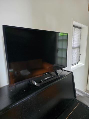Philips LCD full HD televisie 32 inch beschikbaar voor biedingen