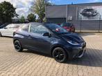 Toyota Aygo 1.2 VVT IX 3DRS CABR LEDER NAVI CAMERA VOLLL, Voorwielaandrijving, Euro 5, Gebruikt, Zwart
