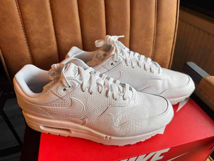 Nike Air Max 1 PRM Snakeskin Wit/Platinum - Maat 44,5, Kleding | Heren, Schoenen, Nieuw, Sneakers of Gympen, Wit, Ophalen of Verzenden