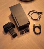 Xbox series x +controller en accu's, Spelcomputers en Games, Spelcomputers | Xbox | Accessoires, Ophalen, Zo goed als nieuw, Controller