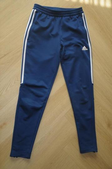 Leuke blauwe trainingsbroek van Adidas, maat S! beschikbaar voor biedingen