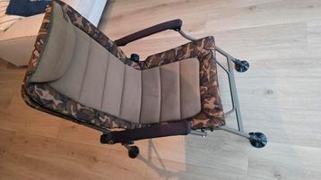 Fox R3 camo recliner visstoel  beschikbaar voor biedingen
