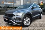 Volkswagen T-Roc 1.0 TSI Life | DAB | Carplay | Winterpakket, Auto's, Volkswagen, Voorwielaandrijving, Stof, Gebruikt, Zwart