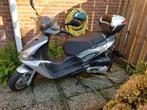 Benelli 125cc motor scooter in zeer goede staat., Ophalen of Verzenden, Zo goed als nieuw, Benzine