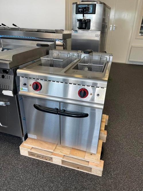 Horeca APPARATUUR LAVA FRITEUSE BAKPLAAT DIEPVRIES, Zakelijke goederen, Horeca | Keukenapparatuur, Fornuis, Frituur en Grillen