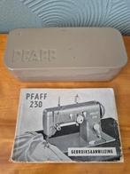 Vintage handleiding en accessoires doosje Pfaff naaimachine, Ophalen of Verzenden